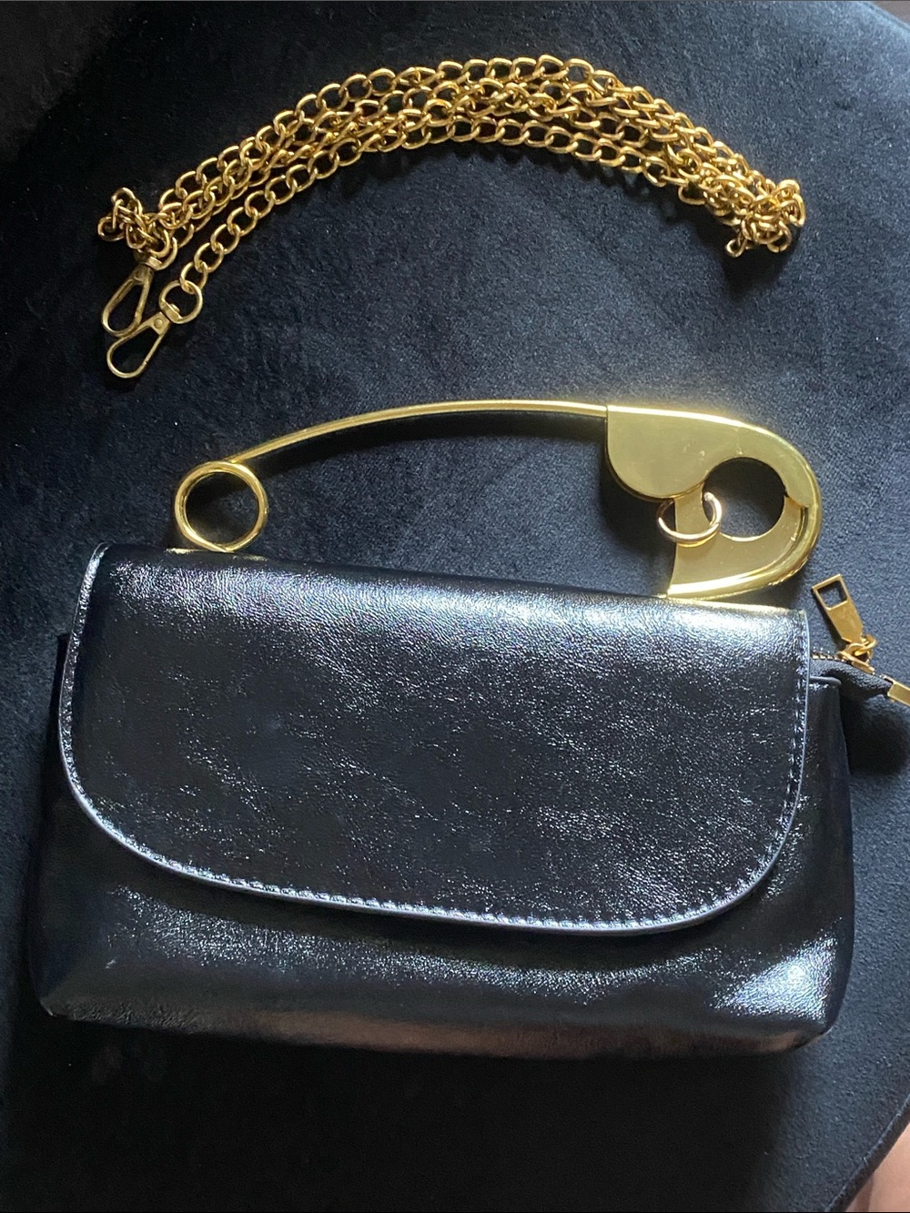 NWOT Punk Gold-Accent Black Women’s Clutch Handbag🖤🖤